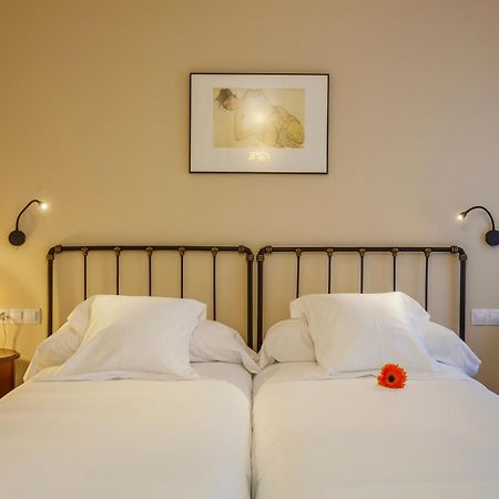Hotel Casa Da Galbana Friol Habitación foto